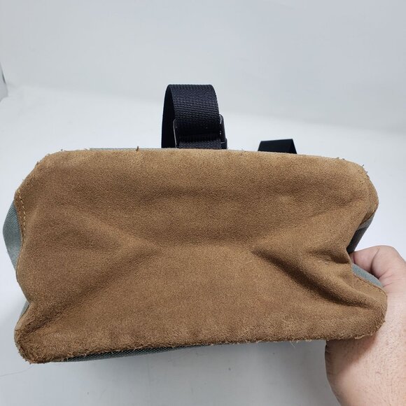 Supreme Canvas Messenger Bag Green/Brown Adjustable Strap Durable & Stylish - Picture 3 of 12